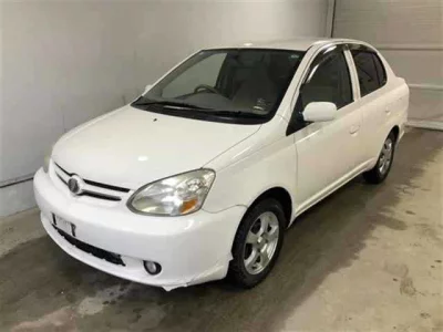 Toyota PLATZ
