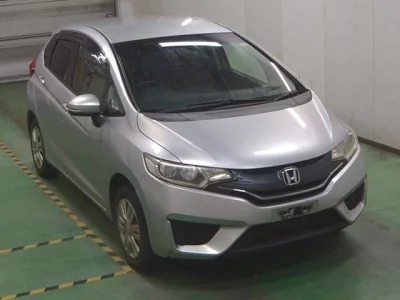 Honda FIT  с аукциона в Японии
