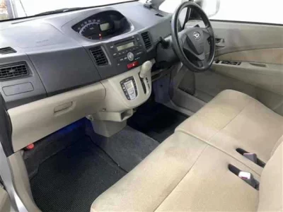 Daihatsu MOVE  с аукциона в Японии