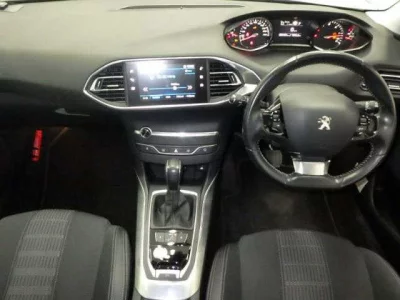 Peugeot 308  с аукциона в Японии