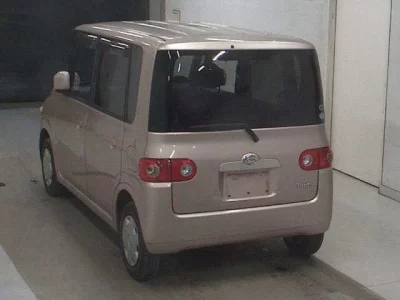 Daihatsu TANTO  с аукциона в Японии