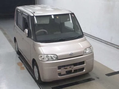 Daihatsu TANTO  с аукциона в Японии