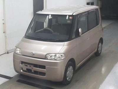 Daihatsu TANTO  с аукциона в Японии