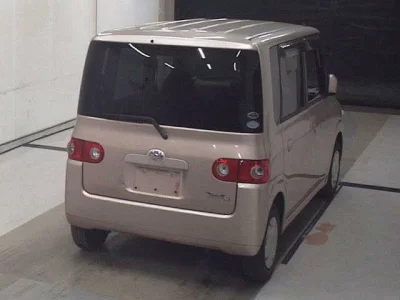 Daihatsu TANTO  с аукциона в Японии