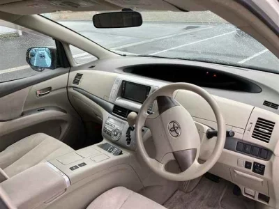 Toyota ESTIMA HYBRID  с аукциона в Японии