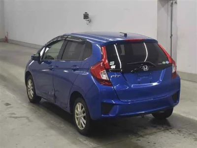 Honda FIT  с аукциона в Японии