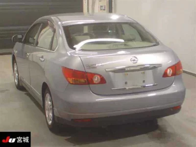 Nissan SYLPHY  с аукциона в Японии