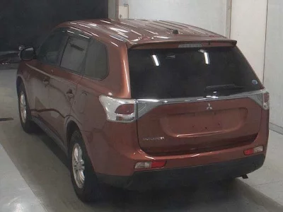 Mitsubishi OUTLANDER  с аукциона в Японии