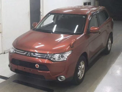 Mitsubishi OUTLANDER  с аукциона в Японии