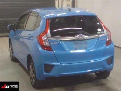 Honda FIT  с аукциона в Японии