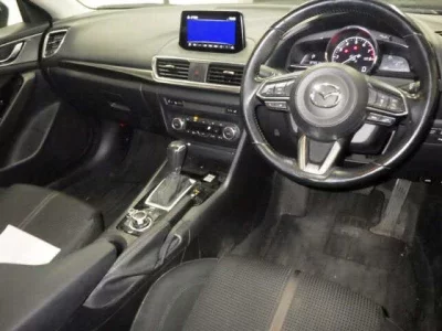 Mazda AXELA  с аукциона в Японии