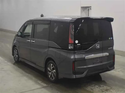 Honda STEP WAGON  с аукциона в Японии