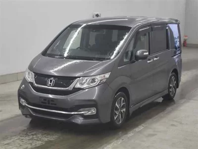 Honda STEP WAGON  с аукциона в Японии