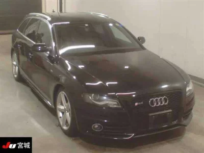 Audi A4  с аукциона в Японии