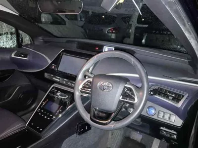 Toyota MIRAI  с аукциона в Японии