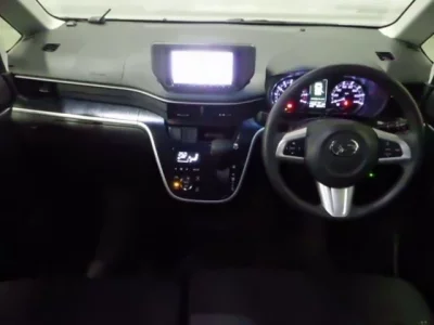 Daihatsu MOVE  с аукциона в Японии