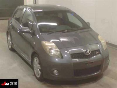 Toyota VITZ  с аукциона в Японии