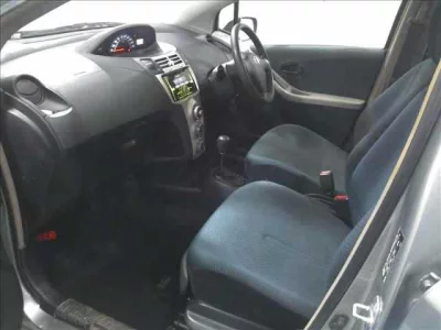 Toyota VITZ  с аукциона в Японии