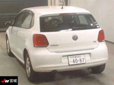 Volkswagen POLO  с аукциона в Японии