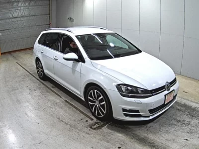 Volkswagen GOLF VARIANT