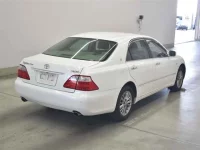 Toyota CROWN лот № 50010 оценка R  с аукциона в Японии 4