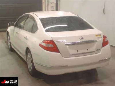 Nissan TEANA  с аукциона в Японии
