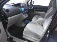 Toyota PASSO SETTE лот № 4290 оценка 3.5  с аукциона в Японии 2