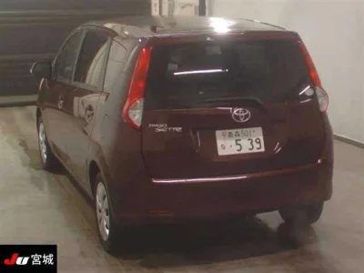 Toyota PASSO SETTE  с аукциона в Японии