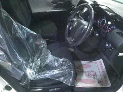 Toyota WISH  с аукциона в Японии