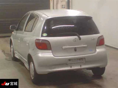Toyota VITZ  с аукциона в Японии