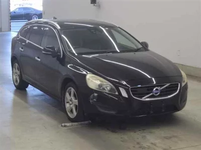 Volvo V60  с аукциона в Японии