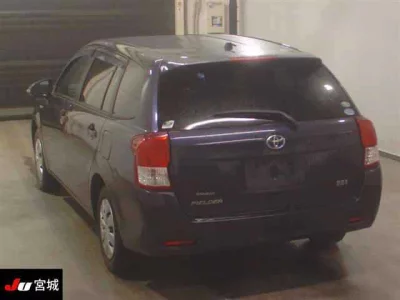 Toyota COROLLA FIELDER  с аукциона в Японии