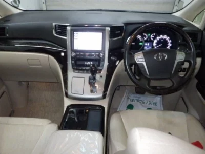 Toyota ALPHARD  с аукциона в Японии
