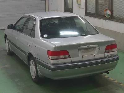 Toyota CARINA  с аукциона в Японии
