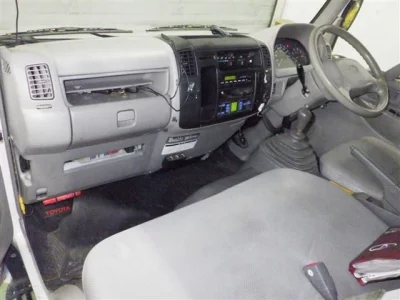 Toyota DYNA  с аукциона в Японии