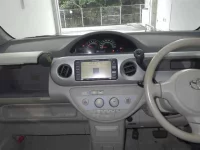 Toyota PORTE лот № 1062 оценка 3.5  с аукциона в Японии 5