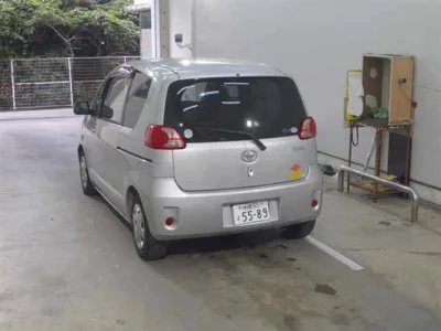 Toyota PORTE  с аукциона в Японии