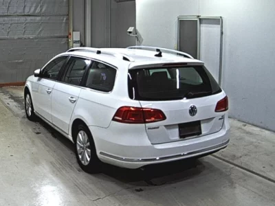 Volkswagen PASSAT VARIANT  с аукциона в Японии