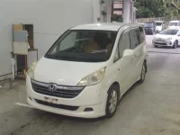 Honda STEP WAGON лот № 1091 оценка R  с аукциона в Японии 3