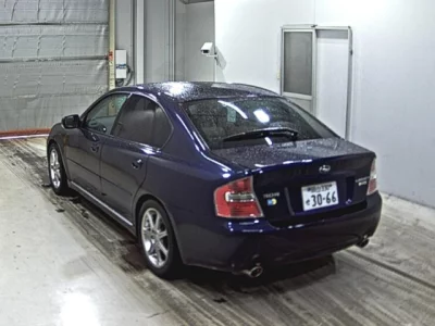 Subaru LEGACY B4