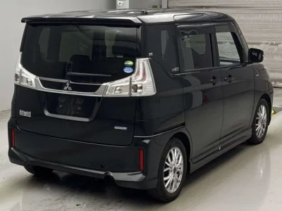 Mitsubishi DELICA D2