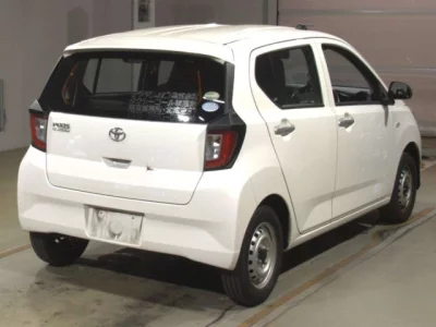 Toyota PIXIS EPOCH  с аукциона в Японии