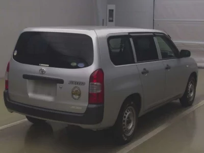 Toyota SUCCEED  с аукциона в Японии