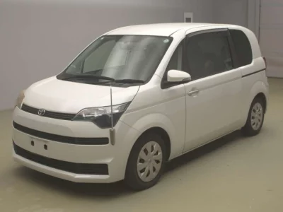 Toyota SPADE  с аукциона в Японии