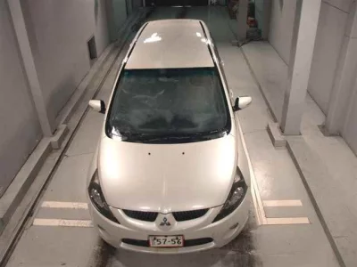Mitsubishi GRANDIS