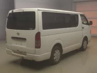 Toyota HIACE VAN лот № 80027 оценка R  с аукциона в Японии 1