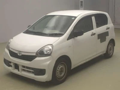 Toyota PIXIS EPOCH  с аукциона в Японии