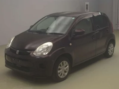 Toyota PASSO  с аукциона в Японии