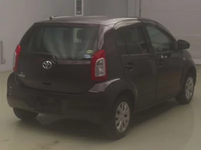 Toyota PASSO  с аукциона в Японии