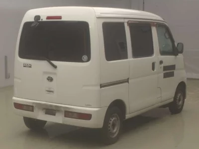 Toyota PIXIS VAN  с аукциона в Японии